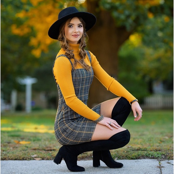 Meet your Posher, Alexa - Picture 1 of 6